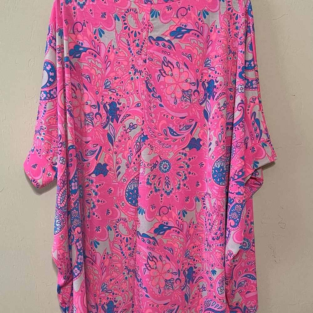 Pink Paisley Oversized Blouse by dear scarlett - Picture 2 of 3